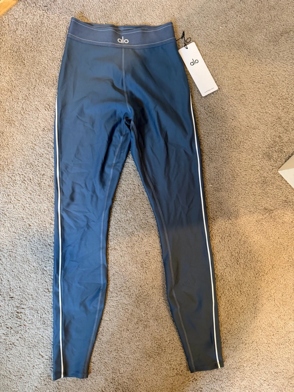 ALO Yoga Airlift High-Waist Suit Up Legging Bluestone White
